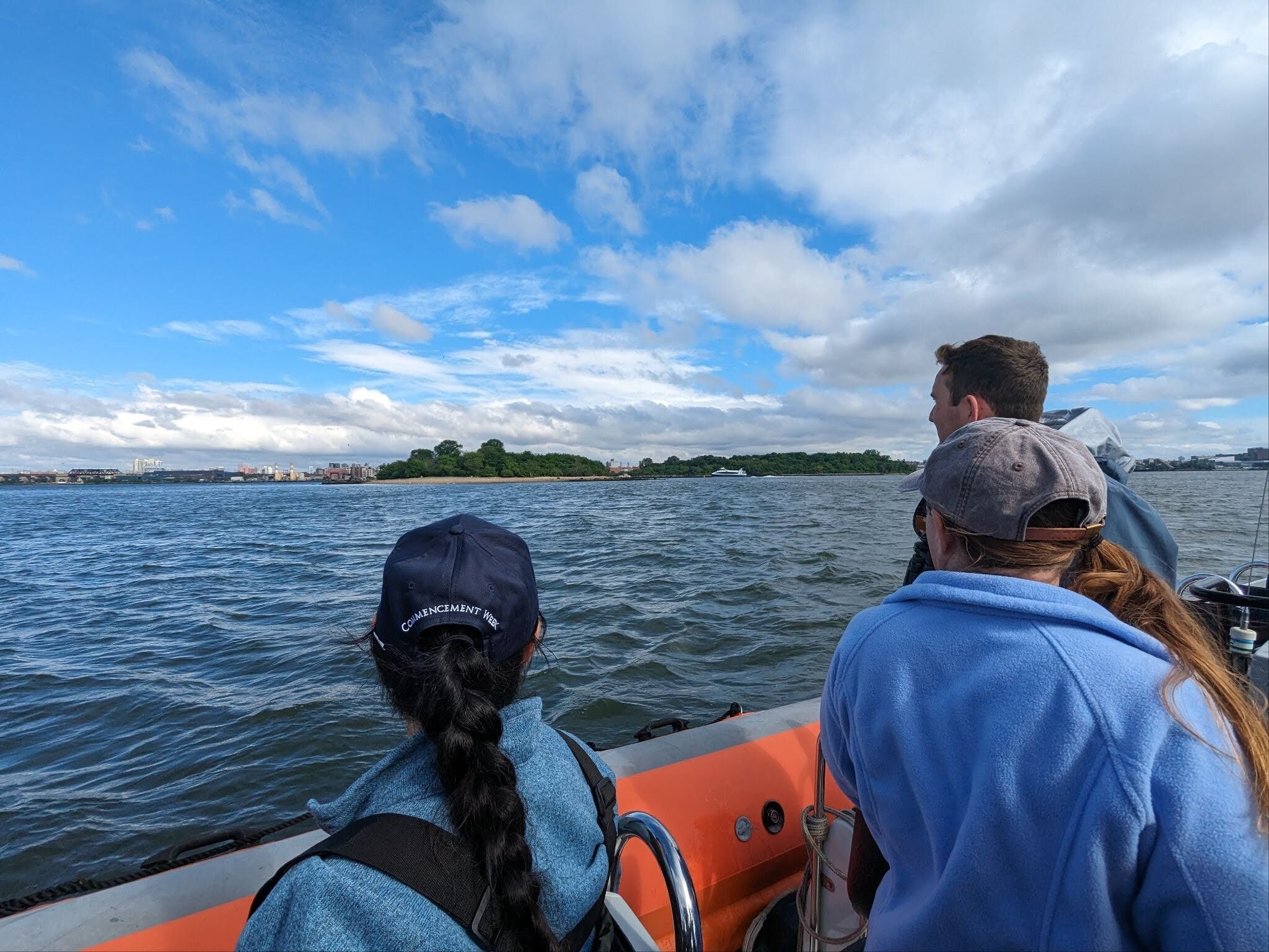 NYC Bird Alliance Harbor Heron survey in NY Harbor. Photo: NYC Bird Alliance