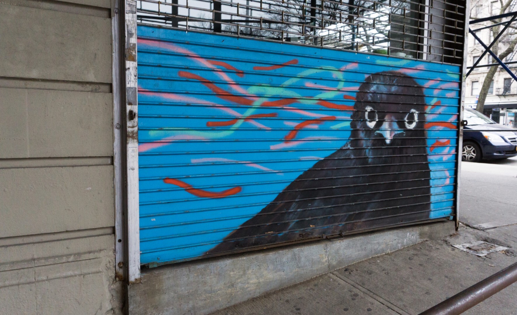 “Rusty Blackbird” by artist Taylor McKimens, located at 3621 Broadway, Manhattan. Photo: NYC Bird Alliance